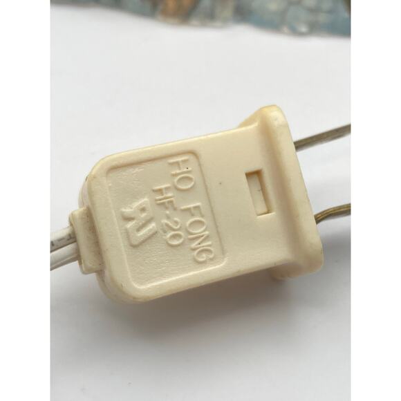 VTG Spooky Halloween Scene Light up Ceramic House Ghost And Ghouls 8"x6" - Picture 10 of 16